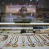 Giá vàng hôm nay ngày 8/5: USD tự do giảm mạnh, giá vàng đi ngang