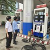 Cơ quan quản lý đã xử phạt 3 thương nhân đầu mối KL99 dịch vụ hỗ trợ 24/7 do không bảo đảm mức dự trữ tối thiểu. 
