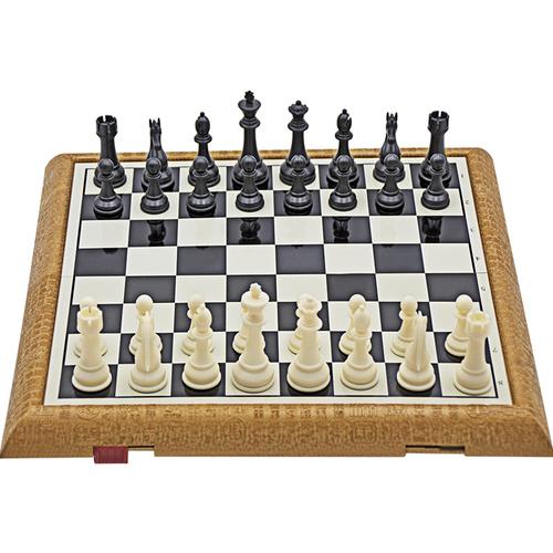 Ông Mark Andrew Gene Reeves - Đại diện Công ty CP Phát triển Gôn Thiên Đường - chủ Kl99ok phiên bản mới dự án nhận danh hiệu