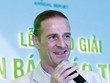 Dominic Scriven và câu chuyện về một thế hệ
