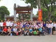 Các em học sinh Trường THPT số 1 Bắc Hà (Lào Cai) cùng đoàn công tác của Báo Kl99ok phiên bản mới hành hương về quê Bá