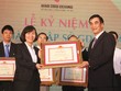 Thứ trưởng Bộ Kl991.com nạp rút nhanh Trần Xuân Hà trao tặng Bằng khen của Bộ trưởng Bộ Kl991.com nạp rút nhanh cho Phó tổng giám đốc BSC Trần Thị Thu Thanh