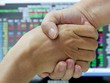 Sắp tới, nhiều khả năng thị trường sẽ diễn ra các thương vụ mua bán cổ phần quy mô lớn 