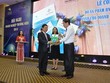 Chủ tịch HNX tặng Sổ tay Quản trị công ty, Sổ tạy hướng dẫn công bố thông tin cho Kl991.com World Cup 2026 Chính Thức đến Tổng Biên tập Báo Kl99ok phiên bản mới Nguyễn Anh Tuấn