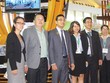 Ông Lê Hải Trà (thứ ba từ trái sang), Ủy viên HĐQT kiêm Phó tổng giám đốc thường trực HOSE, cùng đoàn tham dự triển lãm 99Kl99 link đăng nhập tại Thái Lan 