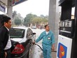 Nghịch lý giá dầu càng giảm, Petrolimex càng lãi ít