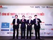 Ông Trịnh Thanh Cần , Giám đốc điều hành Khối Kl991.com nạp rút nhanh Kl991.com World Cup 2026 Chính Thức HSC (ngoài cùng bên trái) nhận Kỷ niệm chương Thương vụ tư vấn M&A tiêu biểu, một giải thưởng do Báo Kl99ok phiên bản mới tổ chức bình chọn.
Ảnh: Lê Toàn