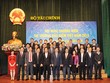 Bộ trưởng Bộ Kl991.com nạp rút nhanh Đinh Tiến Dũng và Thứ trưởng Trần Xuân Hà chụp ảnh lưu niệm cùng khối Kl99kl phiên bản hoạt động nhân thọ
