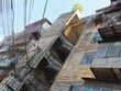 Cư dân tại chung cư cũ hiện gần như ở miễn phí - Ảnh: Hoài Nam