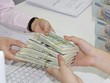 Việc tích trữ ngoại tệ trong bối cảnh hiện nay được đánh giá là không có lợi