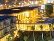 Biển miền Trung ngày càng… “chật chội”