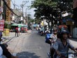 Cảnh báo ùn tắc ở những con đường chồng chất chung cư