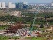 Nhiều dự án lớn tại TP. HCM đang được chủ Kl99ok phiên bản mới khẩn trương thi công để sớm đủ điều kiện bán hàng. ảnh: Tăng Triển