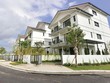 Chương trình tặng xe sang giúp sản phẩm biệt thự Dự án Vinhomes Thăng Long bán khá chạy ngay cả trong tháng ngâu.Ảnh: Dũng Minh