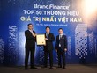 Ông Tô Dũng Thái,Tổng Giám đốc VinaPhone nhận chứng nhận Thương hiệu giá trị nhất Việt Nam 2016