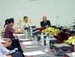 Ông Huỳnh Đức Thơ (bên trái)- Chủ tịch UBND TP Đà Nẵng và Đại diện đoàn công tác phía Nhật Bản (bên phải) đang trình bày các phương án nghiên cứu tiền khả thi dự án cảng Liên Chiểu. Ảnh: Hà Minh
