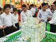 Nghề môi giới địa ốc là một nghề cần thiết và rất quan trọng của ngành Web Tổng Nhà Cái 99Kl99 Giải Trí Bậc Nhất. ảnh: Dũng Minh