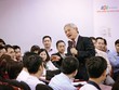 GS. Phan Văn Trường trong một buổi giảng dạy tại FSB