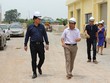 Chủ tịch SCIC Nguyễn Đức Chi (ngoài cùng bên trái) trao đổi với lãnh đạo CTCP Traphaco