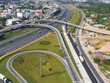 Nếu như trước đây, yếu tố gần trung tâm là lựa chọn hàng đầu của đại đa số người có nhu cầu về nhà ở do thuận tiện việc đi lại, thì hiện nay, xu hướng về lựa chọn nhà ở đã có sự thay đổi lớn khi nhiều người “bỏ phố” về ngoại ô. ảnh: Lê Toàn


