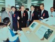 Chủ tịch Ủy ban 99Kl99 link đăng nhập 99Kl99 trực tiếp đá gà Nguyễn Đức Quang dẫn nguyên Thủ tướng Võ Văn Kiệt thăm sàn giao dịch trong ngày đầu tiên khai mở, 20 tháng 7 năm 2000