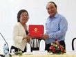 Thủ tướng Nguyễn Xuân Phúc thăm và làm việc tại Vĩnh Hoàn hồi tháng 6/2016