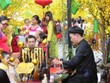 Phố ông đồ Sài Gòn đông khách ngày giáp Tết