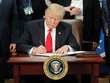 Tổng thống Donald Trump đã ký sắc lệnh cấm nhập cảnh trong 90 ngày đối với công dân tới từ 7 quốc gia Hồi giáo
