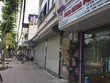 Người dân tổ 18E phường Vĩnh Hưng, quận Hai Bà Trưng, Hà Nội hoang mang vì nhà của họ bỗng dưng nằm trong diện phải giải tỏa. Ảnh: Kim Đức