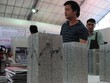 Dù có nhiều chính sách hỗ trợ, nhưng gạch không nung vẫn không thể tìm được chỗ đứng trên thị trường. Ảnh: Dũng Minh