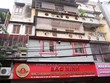 Theo cư dân sở tại, vụ việc lấn chiếm của hộ gia đình ông Sính tại chung tư 12 Hàng Than đã diễn ra từ năm 1999 nhưng không được xử lý dứt điểm. Ảnh: Dũng Minh