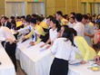 Khách hàng dành nhau mua đất nền, nhà phố xây sẵn tại đợt mở bán dự án Mỹ Gia của Phú Gia Thịnh. Ảnh: Hà Minh