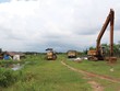 Khung giá đất UBND cấp tỉnh đưa ra thường thấp hơn rất nhiều so với giá thị trường, khiến khâu giải phóng mặt bằng gặp nhiều khó khăn.Ảnh: Việt Dũng 