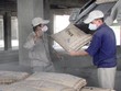 Tiêu thụ xi măng năm 2017 về đích nhờ đà tăng trưởng mạnh của xuất khẩu. Ảnh: Việt Dũng