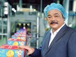 "Sự trong sáng, tri thức, bản lĩnh 
và lòng tự tin của một doanh nhân hướng tới tương lai mới giúp ta ngẩng cao đầu trong thế giới phát triển hội nhập".
