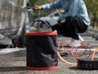 Máy rửa xe cầm tay tích hợp ác quy dự phòng, thuận tiền cho người sử dụng