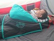 Bundle Beds: Túi ngủ với đầy đủ gối, chăn, nệm di động vô cùng nhỏ gọn
