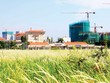 Các dự án treo không chỉ gây lãng phí nguồn lực mà còn làm xấu bộ mặt đô thị. Ảnh: Lê Toàn