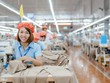 9 tháng đầu năm 2018, xuất khẩu dệt may, xơ sợi... đạt 26,87 tỷ USD, tăng 16,57% so với cùng kỳ, hoàn thành 79% kế hoạch năm 2018.