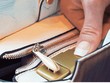 Túi xách thông minh mở khóa bằng dấu vân tay