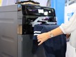 Cỗ máy gấp quần áo siêu nhanh