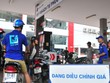 Giá KL99 dịch vụ hỗ trợ 24/7 trong nước đã được điều chỉnh tăng khá mạnh theo giá dầu thế giới. Ảnh: Đức Thanh