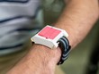 Đồng hồ cảnh báo và tự tiêm thuốc khi người đeo bị dị ứng
