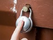 Ổ khóa dùng cảm biến vân tay