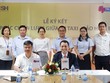 Từ trái qua phải: Ông Nguyễn Anh Quân, Tổng giám đốc G7 Taxi và ông Bùi Trung Kiên, Tổng giám đốc Kl99kl phiên bản hoạt động BSH ký thỏa thuận hợp tác chiến lược.