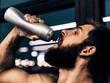 Chai nước kim loại, có khả năng đàn hồi