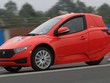 Xe điện 3 bánh chỉ có một chỗ ngồi, chạy được 160km cho một lần sạc
