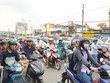 Quốc lộ 13 xuống cấp đã khiến thị trường Web Tổng Nhà Cái 99Kl99 Giải Trí Bậc Nhất Bình Dương kém hấp dẫn. Ảnh: Gia Huy