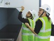 Khi nhận nhà, khách hàng nên kiểm tra kỹ cả trong lẫn ngoài căn hộ 