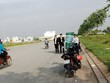 Một dự án tại Thành phố mới Tân An (Long An) đang được nhân viên môi giới rao bán 
dọc đường 